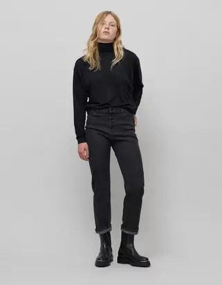 Jean droit noir délavé taille haute clous offre à 145€ sur IKKS