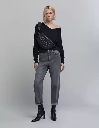 Pull noir tricot tête de mort strass dos offre à 145€ sur IKKS