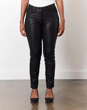 Pantalon long slim uni noir femme offre à 59,99€ sur Jacqueline Riu