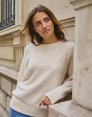 Pull épais contenant de la laine uni décoré beige femme offre à 64,99€ sur Jacqueline Riu