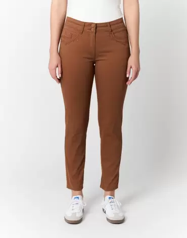 Pantalon 7/8 slim uni camel femme offre à 59,99€ sur Jacqueline Riu