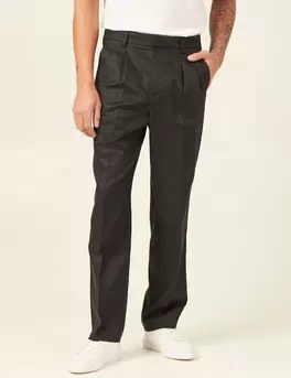 Pantalon chino droit noir homme offre à 25€ sur Bonobo