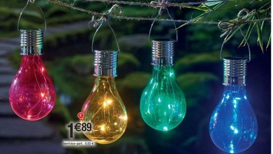 Lampe Solaire Ampoule offre à 1,89€ sur Cora