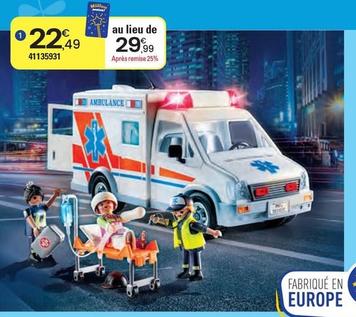 Playmobil - Ambulance Avec Enfant Blesée offre à 22,49€ sur JouéClub