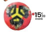 Ballon de football rouge offre à 15,99€ sur JouéClub