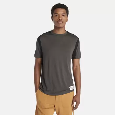 T-shirt Timberland® x Icebreaker® ZoneKnit™ en maille de laine mérinos pour homme en gris foncé offre à 110€ sur Timberland