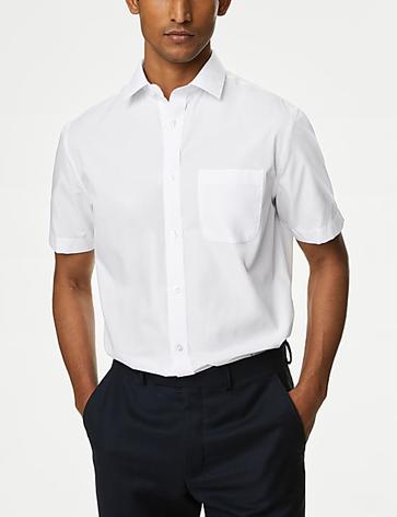 Lot de 3 chemises coupe standard à manches courtes, repassage facile offre à 60€ sur Marks & Spencer