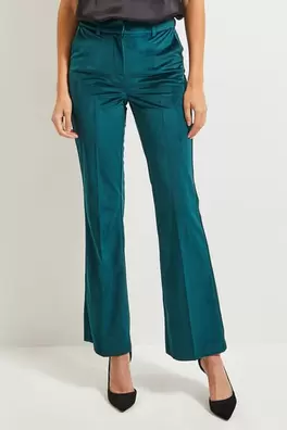 Pantalon droit velours femme offre à 15€ sur Grain de malice