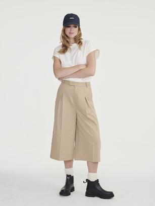 Pantalon culotte offre à 98€ sur Aigle