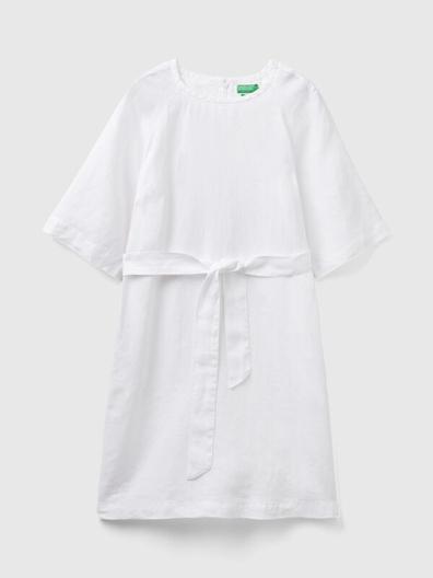 Robe courte en pur lin offre à 69,95€ sur United Colors Of Benetton