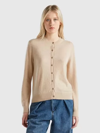 Cardigan beige en pur cachemire offre à 169€ sur United Colors Of Benetton