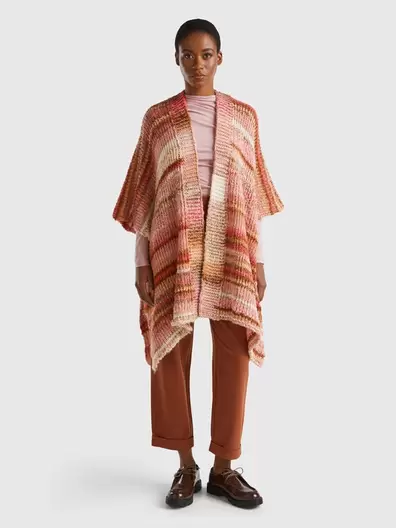 Poncho multicolore en laine mélangée offre à 109€ sur United Colors Of Benetton