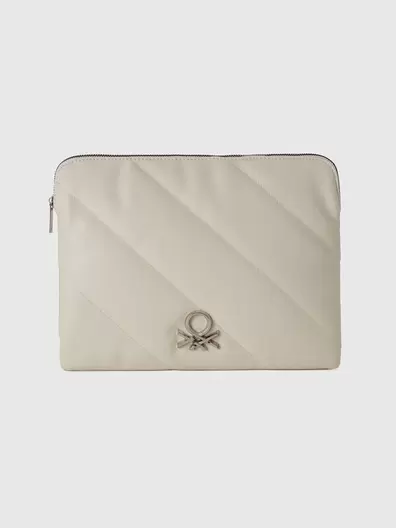 Pochette pour tablette en tissu enduit offre à 29,95€ sur United Colors Of Benetton