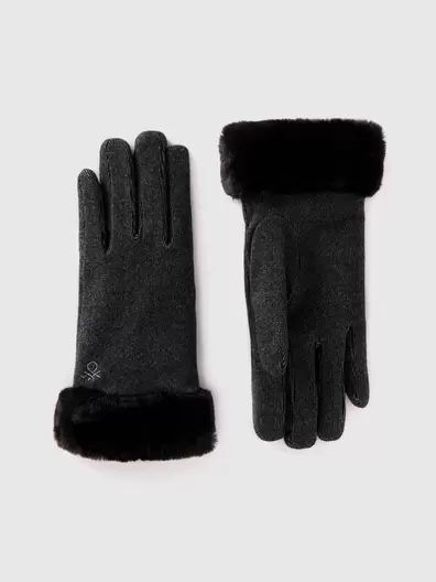 Gants en microfibre offre à 25,95€ sur United Colors Of Benetton