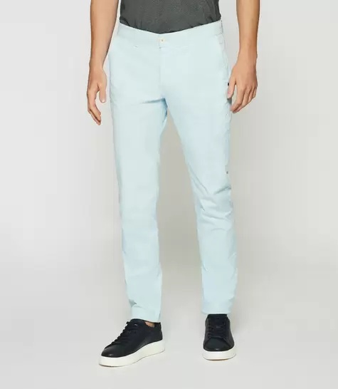 Pantalon slack slim ciel PACHELOR offre à 40€ sur Izac