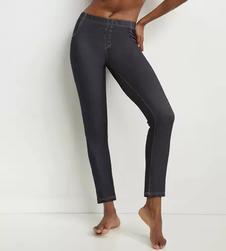 Legging femme effet jean Bleu Marine avec poches Dim Relax & Go offre à 24,99€ sur Dim