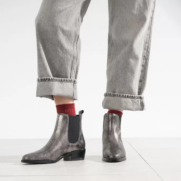 Chelsea boots TEXTO gris argent cuir effet python offre à 69,99€ sur Texto