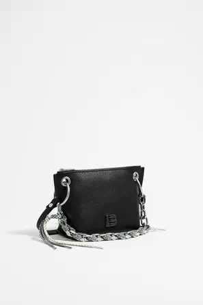 Petit sac bandoulière trapèze cuir noir offre à 148,4€ sur Bimba y Lola