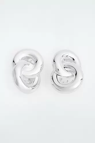 DOUBLE-HOOP CLIP-ON EARRINGS offre à 45€ sur COS