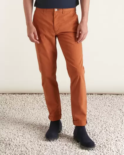 Pantalon chino Lorenzo offre à 145€ sur Vicomte A