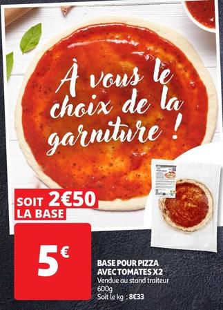 base pour pizza avec tomates