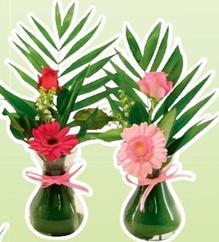 Composition Florale Avec 3 Brins De Muguet  offre sur Cora
