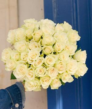 Brassée de roses blanches offre à 44,99€ sur Monceau Fleurs