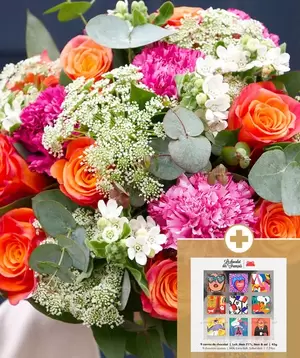 Bouquet du fleuriste coloré simple et son coffret de 9 carrés de chocolat offre à 44,99€ sur Monceau Fleurs