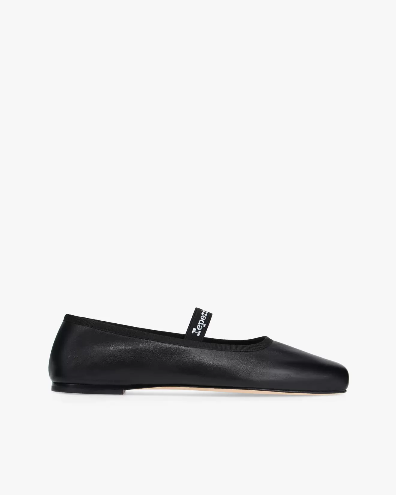 Noir offre à 335€ sur Repetto