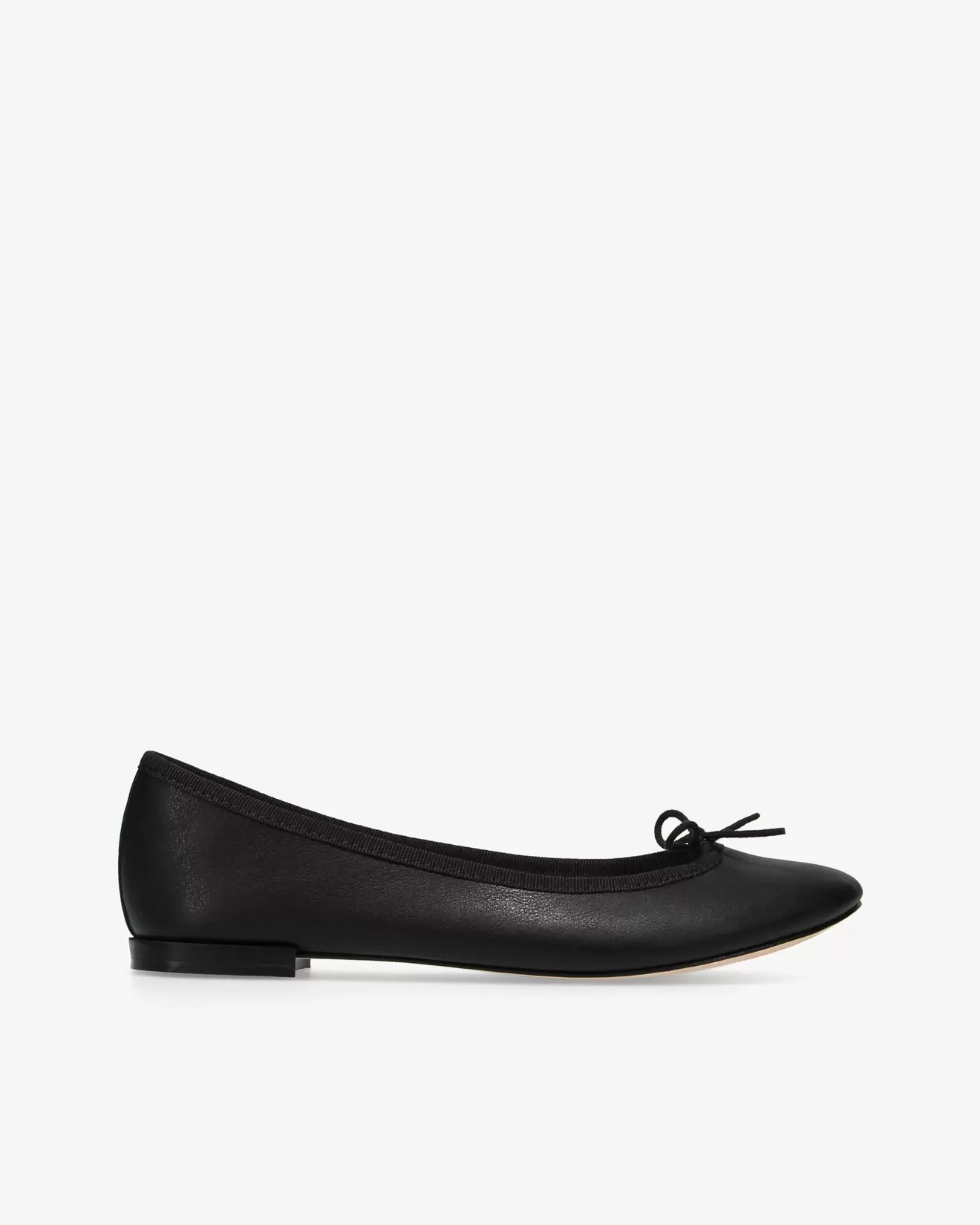 Noir offre à 280€ sur Repetto