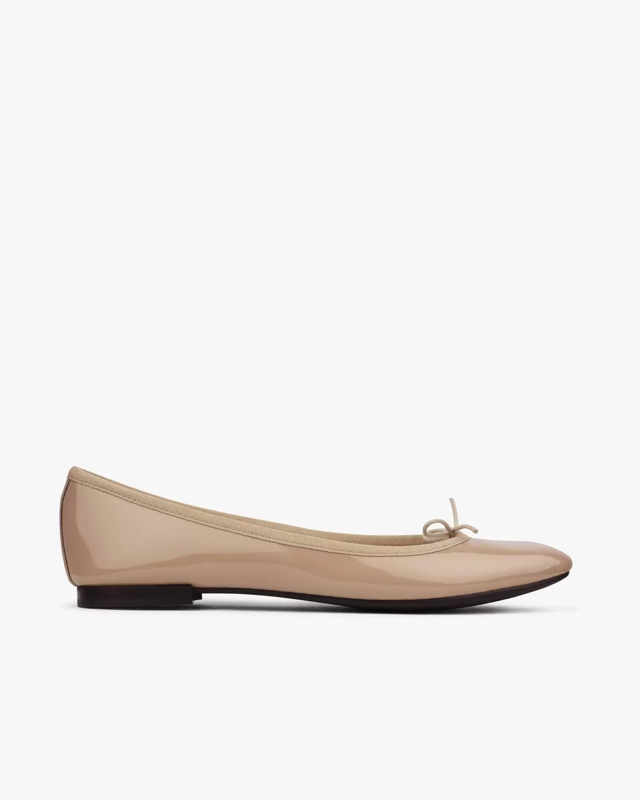 Beige cachemire offre à 285€ sur Repetto