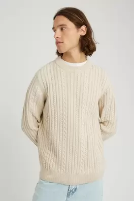 Pull en maille torsadée offre à 39,99€ sur Bizzbee