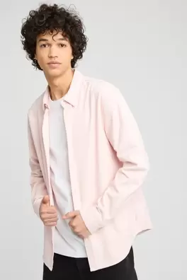 Chemise unie en velours offre à 39,99€ sur Bizzbee