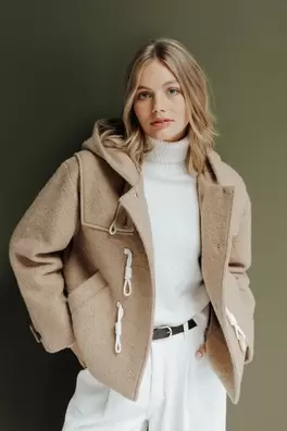 Manteau Duffle coat court offre à 89,99€ sur Bizzbee