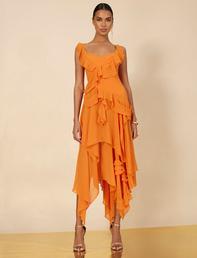 Annabel Ruffle Dress offre à 368€ sur BCBG Maxazria