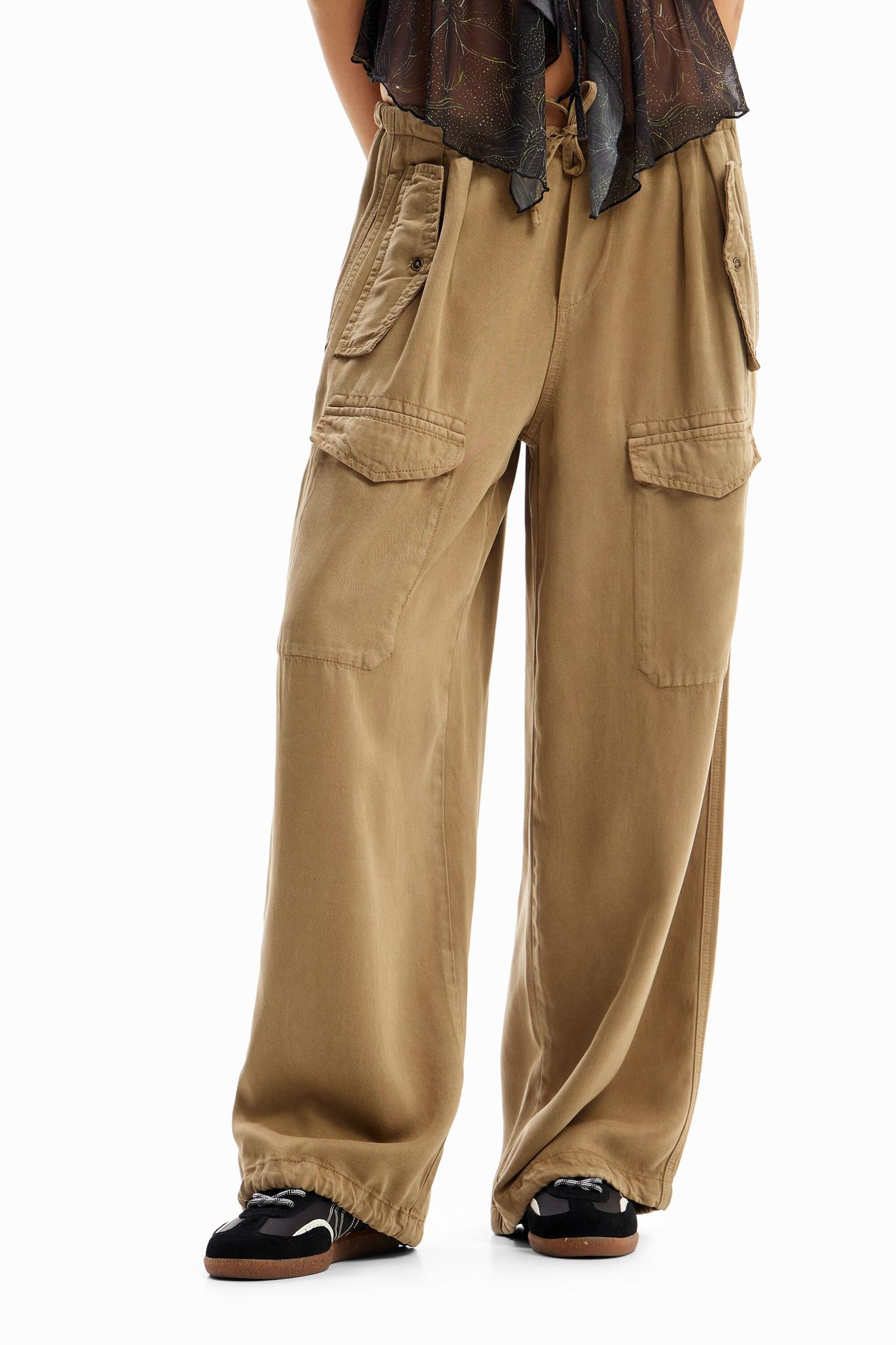 Pantalon cargo wide leg offre à 99,95€ sur Desigual