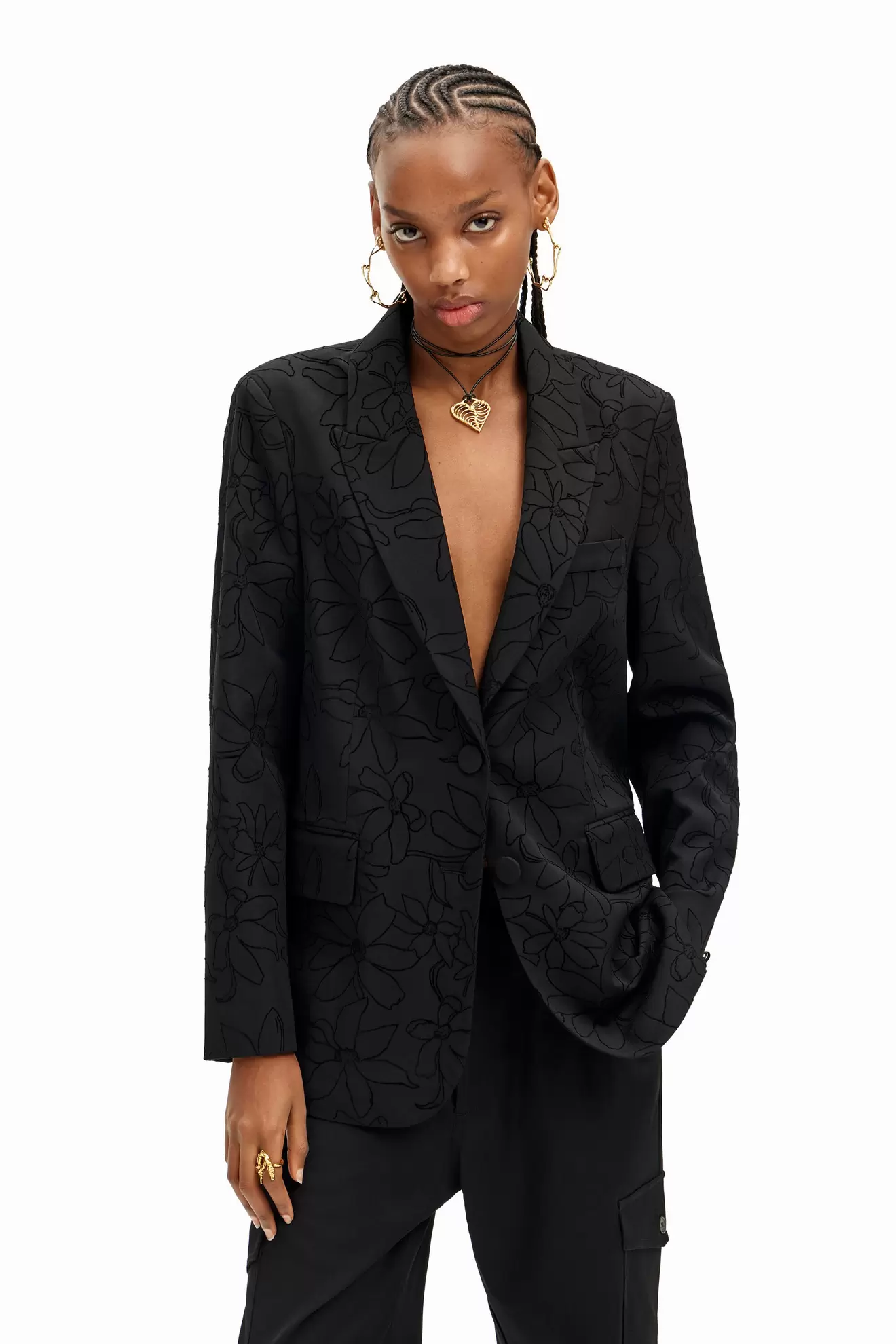 Blazer ajouré silhouettes de fleurs offre à 99,95€ sur Desigual