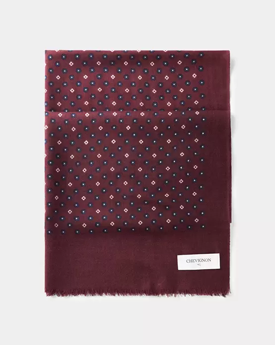 Foulard dots rouge offre à 75€ sur Chevignon