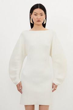 Viscose Blend Round Sleeve Knit Mini Dress offre à 169€ sur Karen Millen