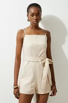 Cotton Sateen Woven Strappy Playsuit offre à 155€ sur Karen Millen