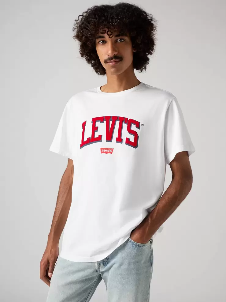 T-shirt Baby Tab Relaxed offre à 29€ sur Levi's