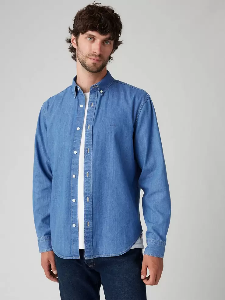 Chemise col boutonné Authentic offre à 69€ sur Levi's