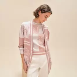 Cardigan manches longues Inspiration Golfeur motif « En Désordre Finesse » offre à 2200€ sur Hermès