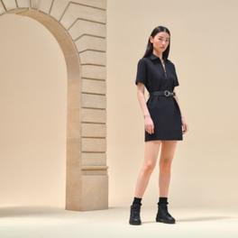Robe zippée offre à 2200€ sur Hermès