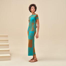 Robe longue motif « En Désordre Finesse » offre à 2600€ sur Hermès