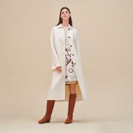 Manteau Inspiration Peignoir offre à 7000€ sur Hermès