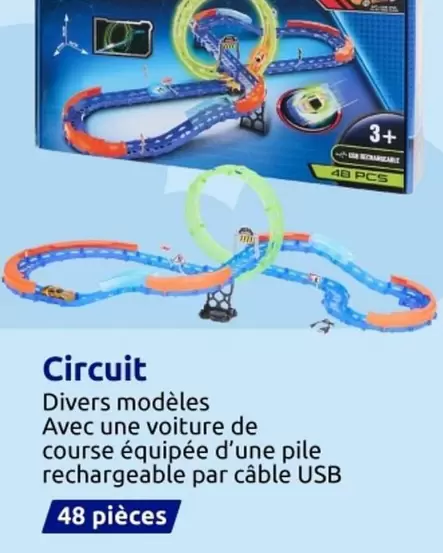 Circuit de Course: Modèles Divers avec Voiture Électrique Rechargeable USB