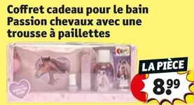 Coffret cadeau pour le bain passion chevaux avec une trousse à paillettes offre à 8,99€ sur Kruidvat