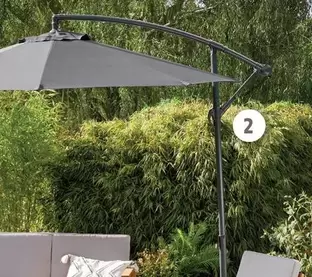 Parasol Deporte Non Rotatif 2,7m Ecru offre à 44,99€ sur Intermarché Hyper